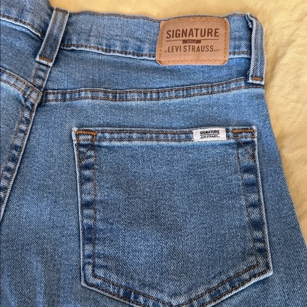 NWOT Levi’s Classic Blue Denim Jeans -8/29 - Picture 8 of 8